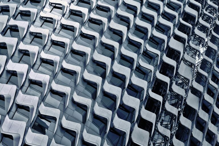 Is It Better To Invest In a Pension or an ISA?